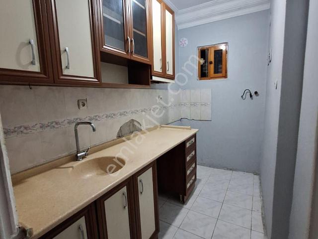 Canyapı'dan Altay Cami Mevkiinde 2+1 Sobalı Yüksek Giriş Kiralık Daire