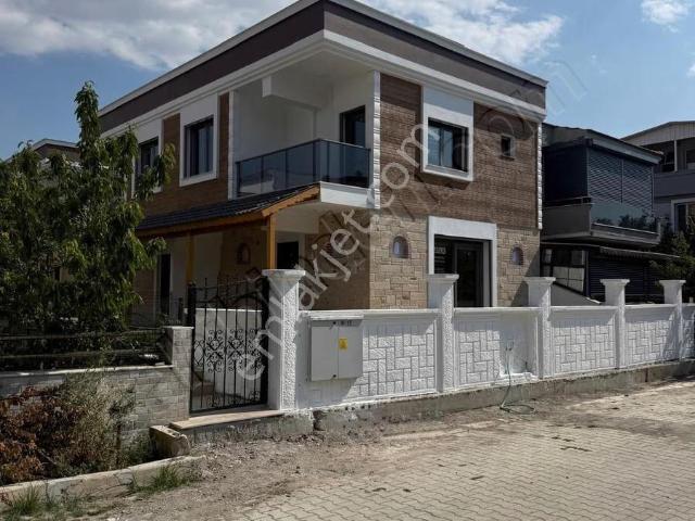 Canyurt Gayrimenkulden Satılık Villa