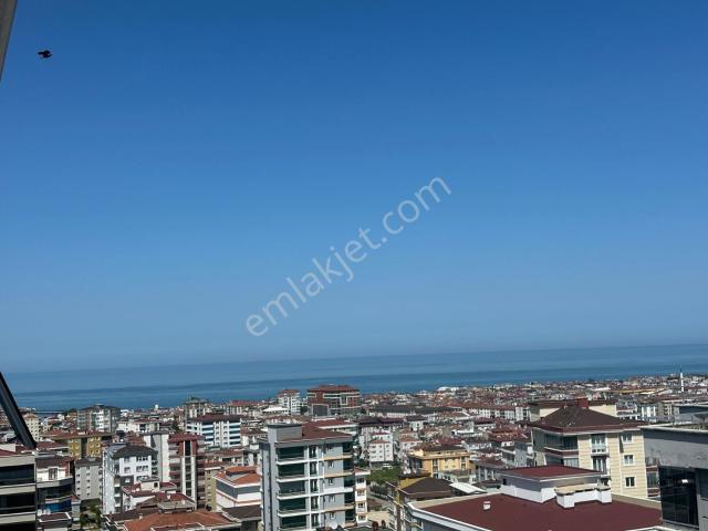 can Emlaktan Atakent'te Satılık 3+1 Daire