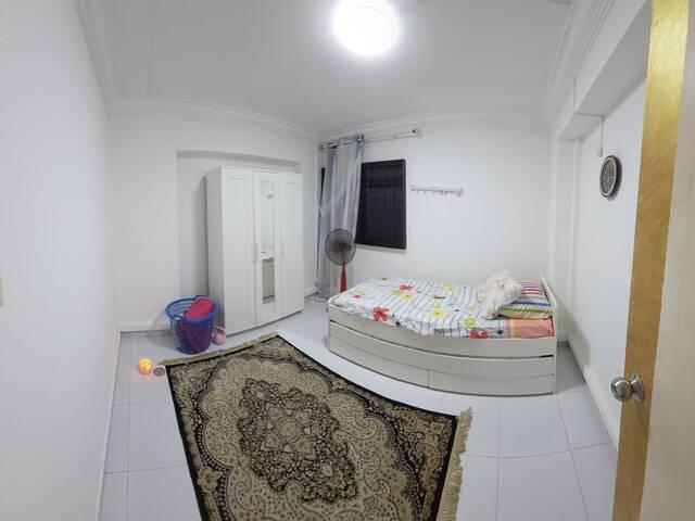 Can move in now Blk 769 Woodlands Drive 60