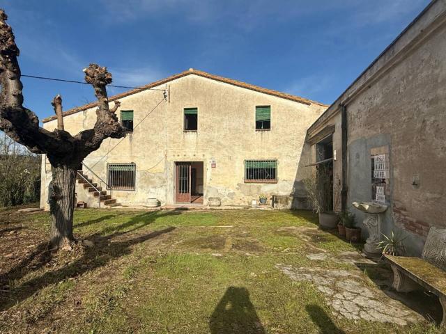 Can Rivoy encantadora Finca Rustica con Edificaciones Anexas y amplio terreno