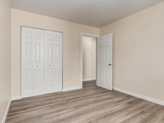 Canada West Courts 1 Bedroom Apartment for Rent at 7315 Yellowhead Trail Nw, Edmonton, AB T5B 4K1