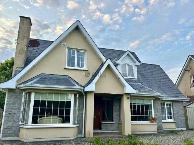 Canal Bank, Corbally, Co. Limerick is for rent