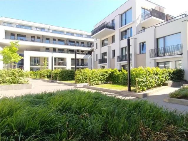 Canal District E22 Dansaert