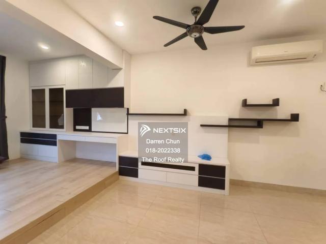 Canal garden north 2 storey terrace house with simple renovation. View to offer