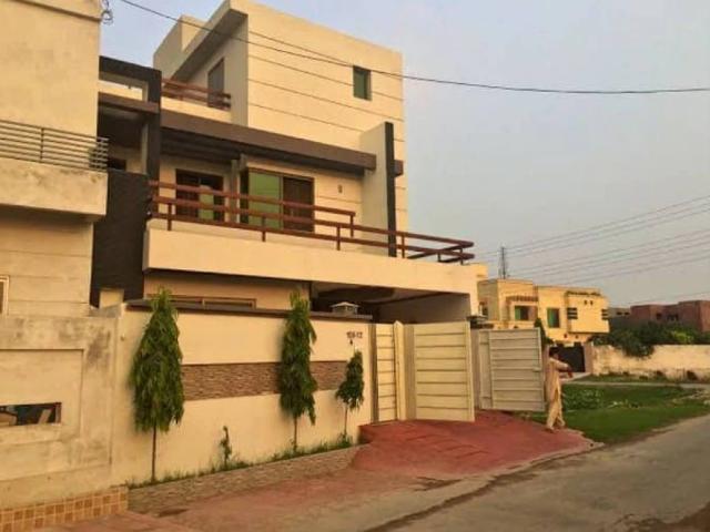 Canal Road Canal Park society boundary wall canal road Faisalabad 20 Marla double Storey house For rent Faisalabad Canal Park ID 87949