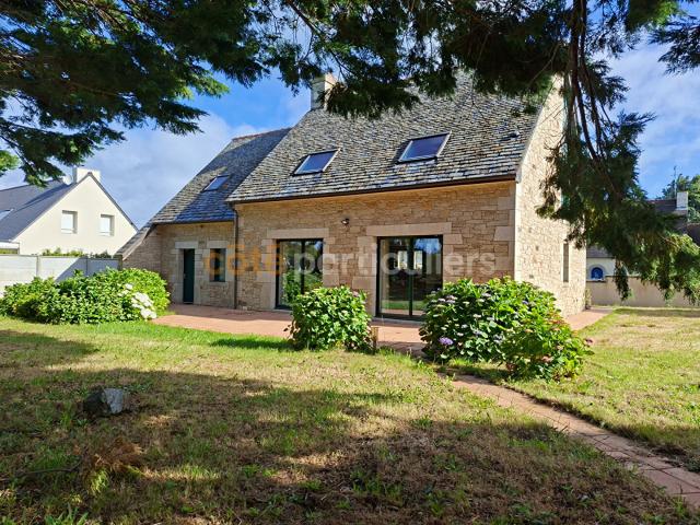 Cancale, Maison de type 5 au pied des plages, grand jardin
