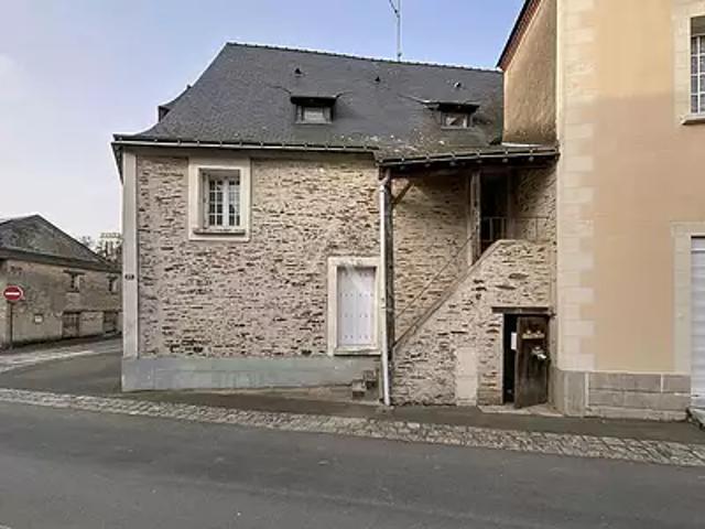 Candé 49440 Location appartement 3 pièces t3 au dernier étage cave