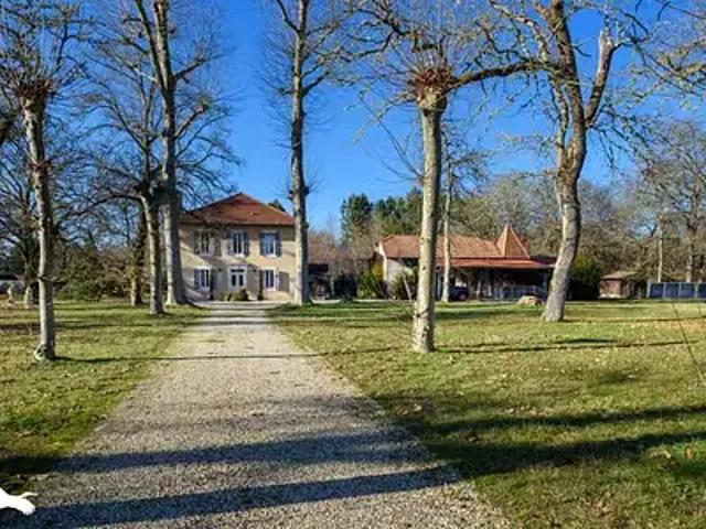 Canenx et Réaut 40090 Achat / Vente maison 8 pièces t8 parking