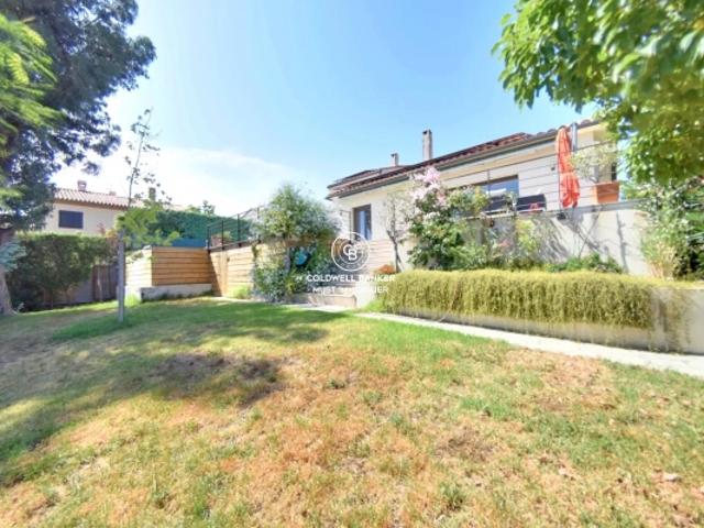 Canet: Maison dominante avec vue, en impasse, avec 1000 m² de terrain et piscine