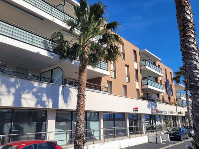 Canet Plage T4 au dernier étage avec garage et parking