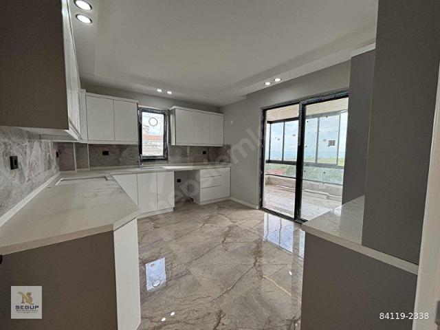 CANİK HASKÖY'DE LÜKS İŞÇİLİKLİ DENİZ MANZARALI SATILIK 3+1 DAİRE