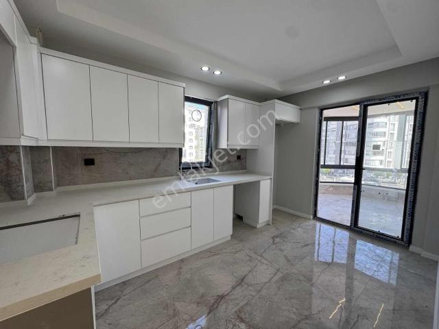 Canik'te Modern Mimari Deniz Manzaralı 2+1 Satılık Lüks Daire