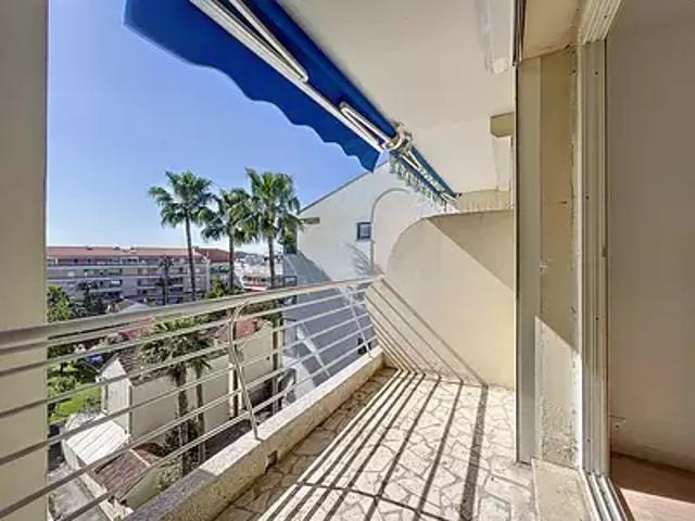 Cannes 06400 Achat / Vente appartement 1 pièce t1 au dernier étage