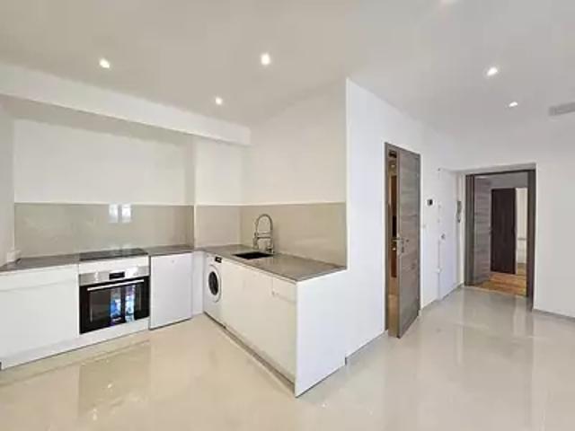 Cannes 06400 Achat / Vente appartement 2 pièces t2