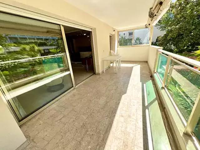 Cannes 06400 Achat / Vente appartement 2 pièces t2