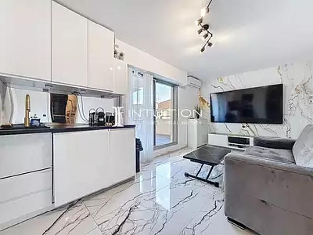 Cannes 06400 Achat / Vente appartement 2 pièces t2