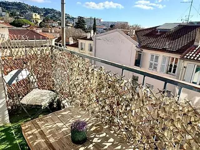 Cannes 06400 Achat / Vente appartement 2 pièces t2