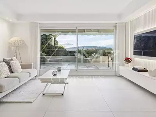 Cannes 06400 Achat / Vente appartement 2 pièces t2