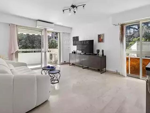 Cannes 06400 Achat / Vente appartement 2 pièces t2