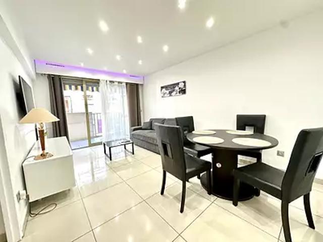 Cannes 06400 Achat / Vente appartement 2 pièces t2