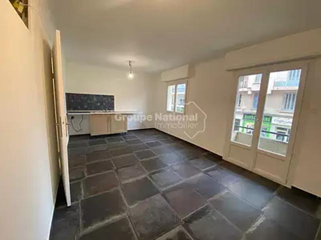 Cannes 06400 Achat / Vente appartement 1 pièce t1 cave