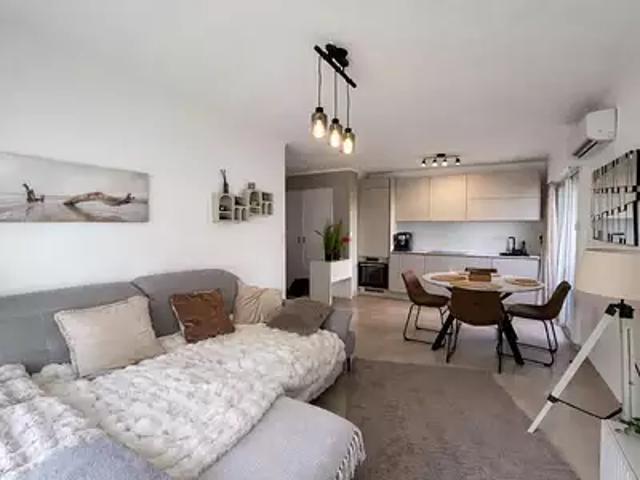 Cannes 06400 Achat / Vente appartement 2 pièces t2 cave balcon