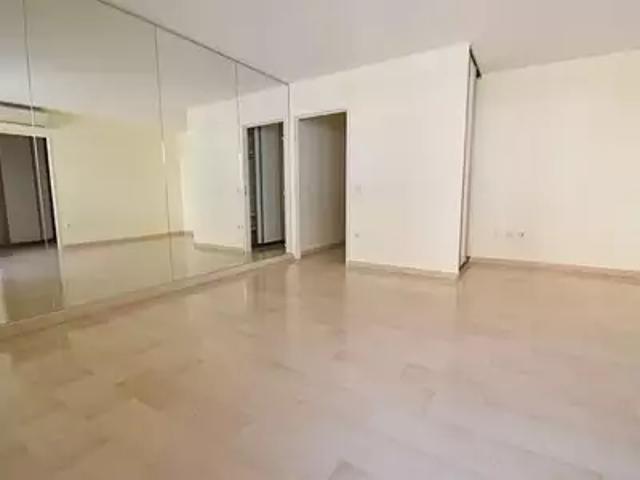 Cannes 06400 Achat / Vente appartement 2 pièces t2 au dernier étage