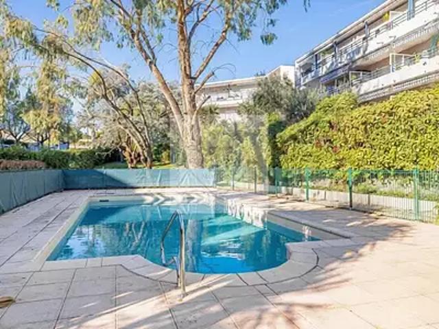 Cannes 06400 Achat / Vente appartement 2 pièces t2 piscine