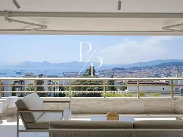 Cannes 06400 Achat / Vente appartement 5 pièces t5 piscine