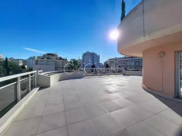 Cannes 06400 Achat / Vente appartement 6 pièces t6
