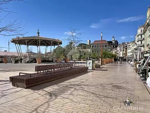 Cannes 06400 Achat / Vente divers
