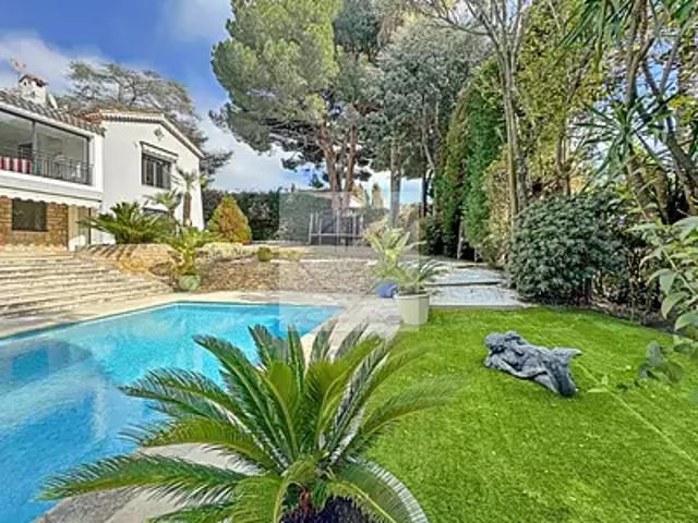 Cannes 06400 Achat / Vente maison 13 pièces t13 piscine