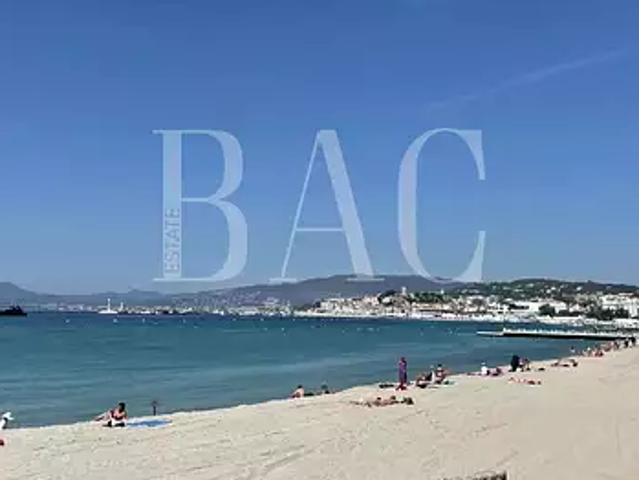 Cannes 06400 Achat / Vente maison 7 pièces t7 piscine