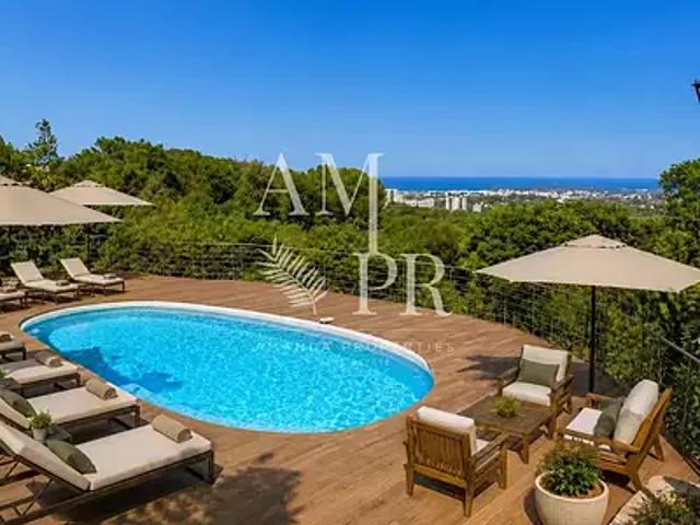 Cannes 06400 Achat / Vente maison 7 pièces t7 piscine