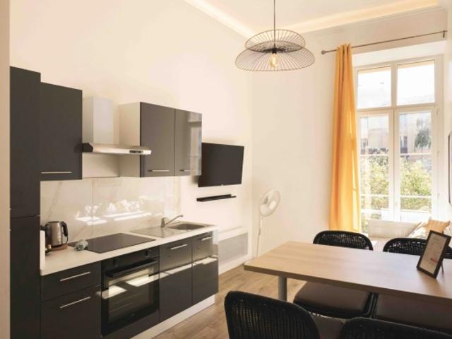 Cannes 2 pièces 29m2 secteur stanislas parking collectif