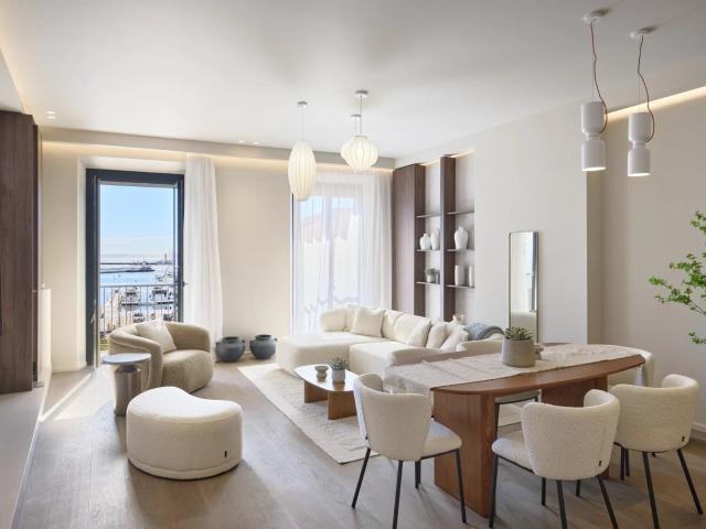 Cannes, 4 pièces rénové avec balcon et vue mer, avant dernie. 107m² Cannes