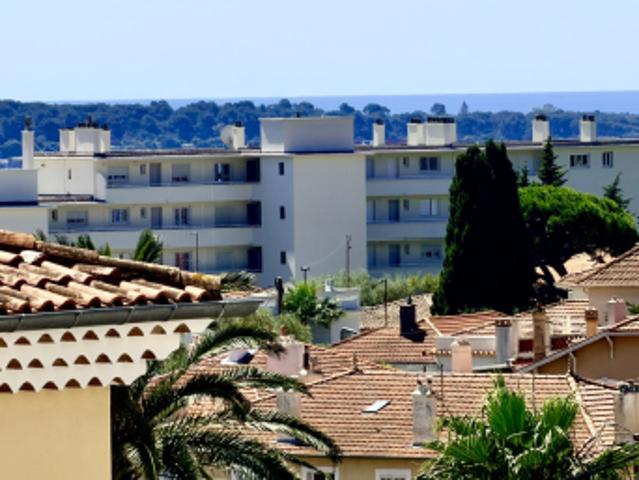 CANNES 4P DE 103M2 AU CLAME VUE MER PROCHE TOUTES COMMODITE