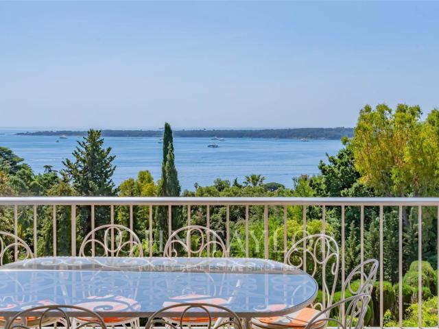 Cannes Californie Vue mer panoramique 102m² Cannes
