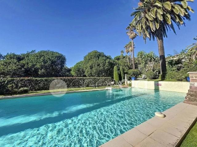 Cannes Californie Appartement 2 pièces, vue mer et parc