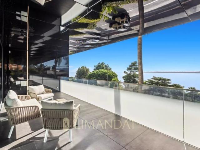 Cannes Californie – Appartement contemporain avec vue mer panoramique et terrasse plein sud de 42 m²