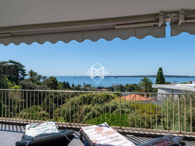 Cannes Californie Dernier étage Vue mer à couper le souf. 103m² Cannes