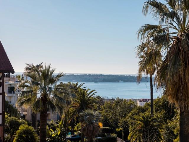 Cannes Californie F3 Vue Mer