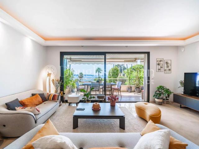 Cannes Californie Splendide appartement 4 pièces récemment. 123m² Cannes