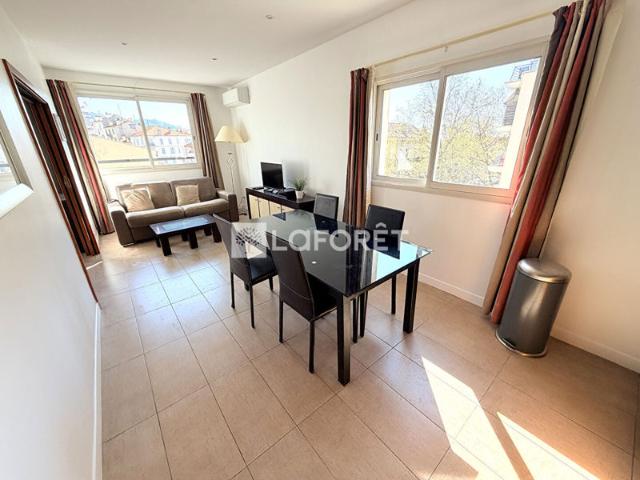 Cannes Carnot: appartement 2 pièces 49 m² avec Parking couvert