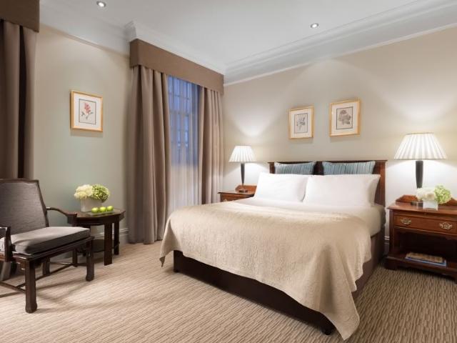 CANNES CENTRE MUR FDC HOTEL RESTO