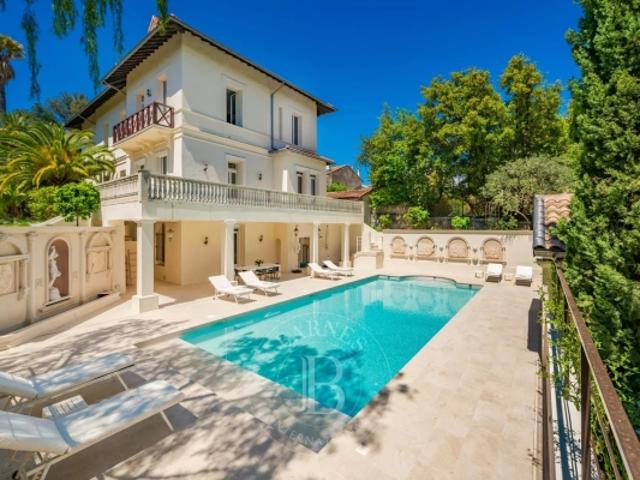 CANNES CENTRE MAJESTUEUSE DEMEURE 10 CHAMBRES
