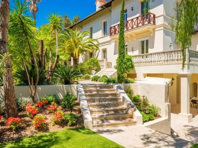 CANNES CENTRE MAJESTUEUSE DEMEURE 10 CHAMBRES