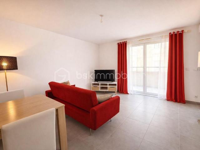 CANNES CENTRE APPARTEMENT 2 PCES 42M² TERRASSE 5 MIN RUE D'ANTIBES