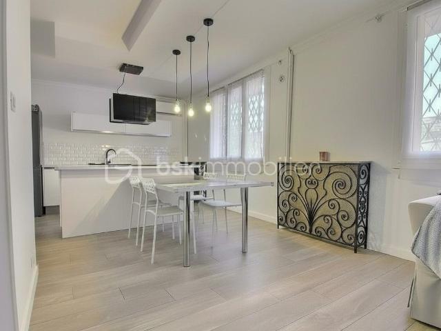 CANNES CENTRE – APPARTEMENT 4 PIÈCES RÉNOVÉ – 3 CHAMBRES – CALME – CLÉS EN MAIN